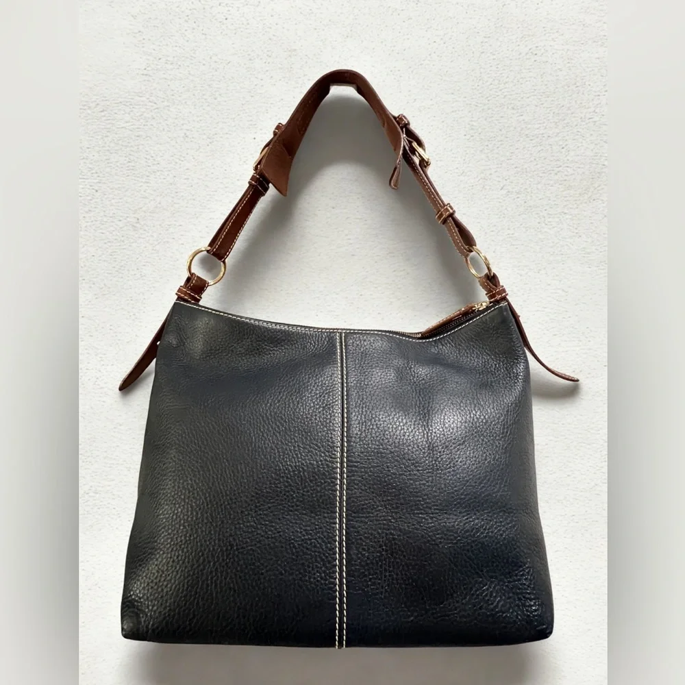 Dooney & Bourke | Mary Hobo Shoulder Bag - Picture 2 of 8